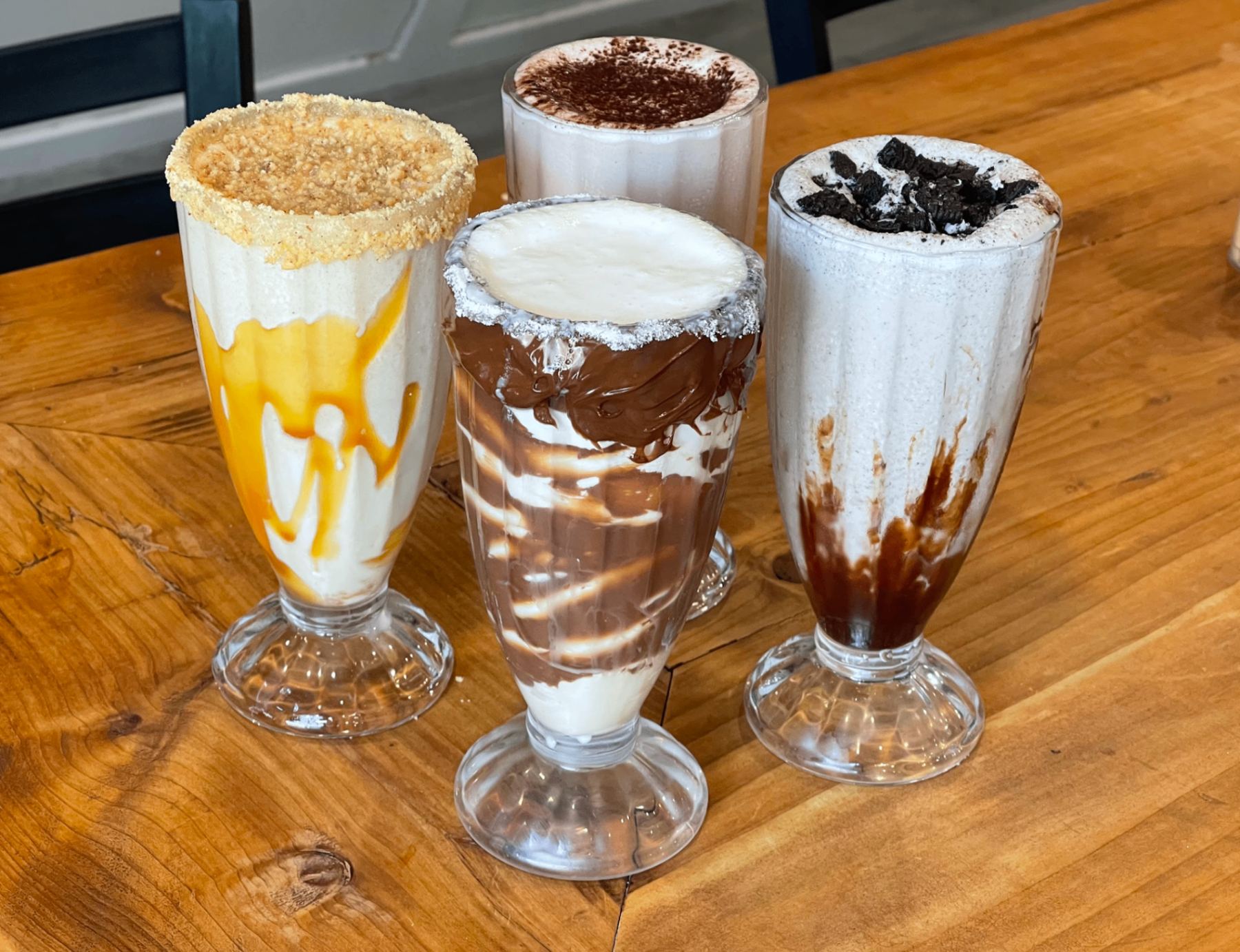 Milkshakes artesanais com Nutella, Oreo, chocolate e caramelo